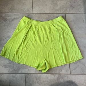 LAPOINTE Green Pleated Shorts